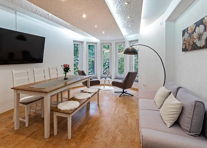 Katrin\'S Place - Woellstadt Suiten Mit Terrasse Oder Balkonen